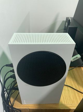 ¿BUSCAS CONSOLA? Xbox Series S Blanca sin mando