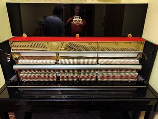 Piano negro Kawai K25 E