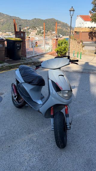 Moto Scooter Peugeot Vivacity 50 MUY MIMADA