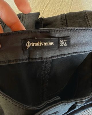 Pantalones de Stradivarius de cuero