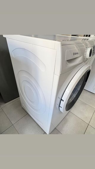 LAVADORA DE CARGA FRONTAL MARCA BALAY DE 8 KILOS 
