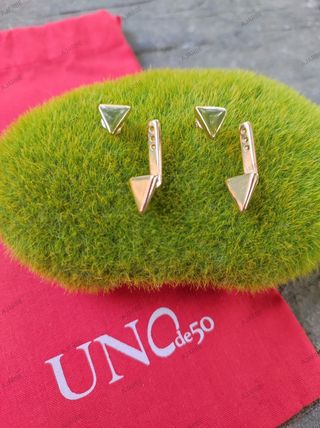 Pendientes Uno de 50