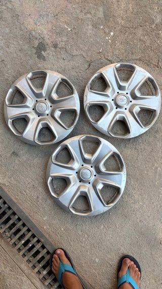 Tapacubos Ford 15 (3 Unidades)