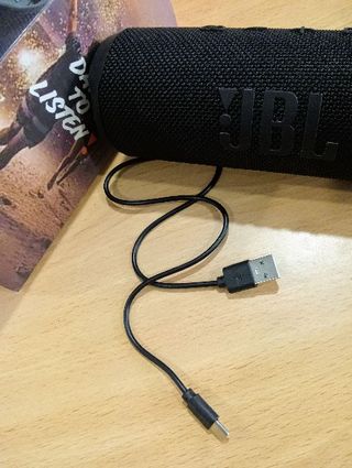 Altavoz JBL Flip 6 – NUEVO