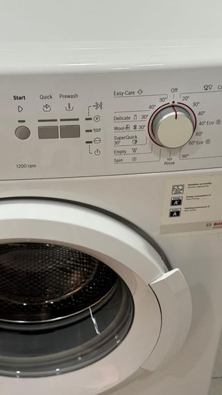 LAVADORA DE CARGA FRONTAL MARCA BOSCH DE 8 KILOS 