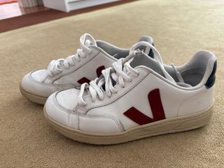 Zapatillas Veja V-12 Leather Blancas y Rojas