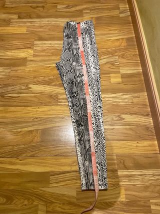 Pantalón jeans talla 36 marca Stradivarius