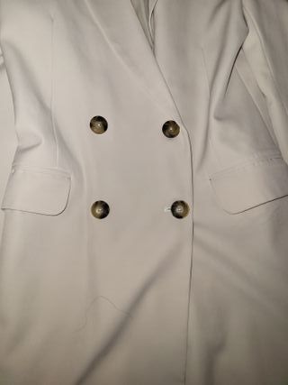 Chaqueta americana Stradivarius beige Talla M