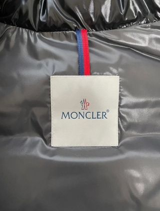 Chaqueta Moncler Negra Brillante