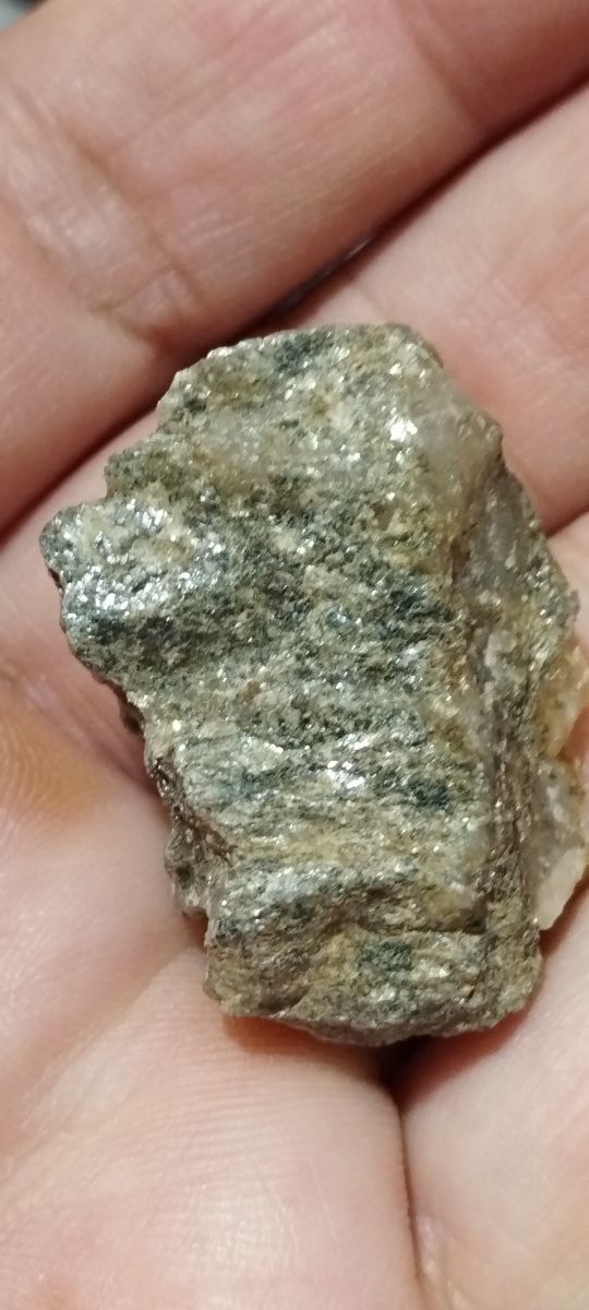 Mica mineral natural