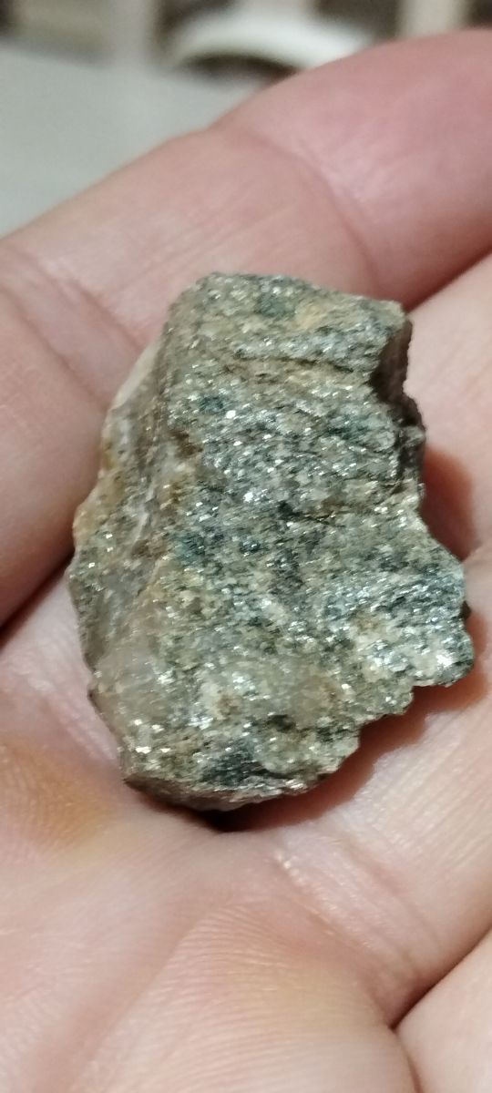 Mica mineral natural