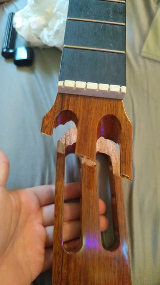 Reparación de guitarras y bajos