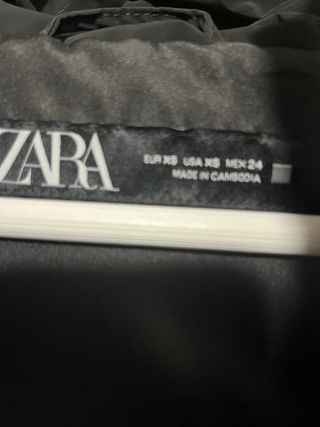 Chaleco acolchado capucha Zara largo