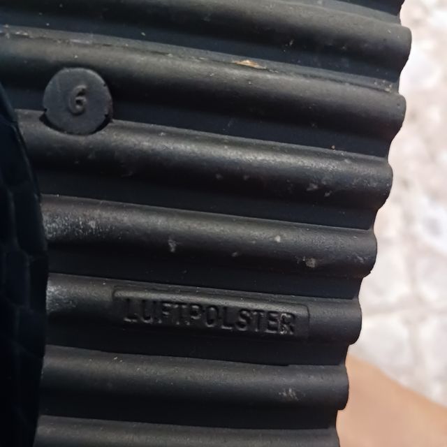 Zapatos de mujer negros , cuero