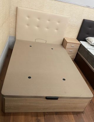 Base de cama tapizada