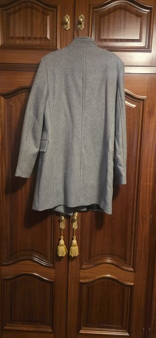 Chaqueta gris doble abotonadura