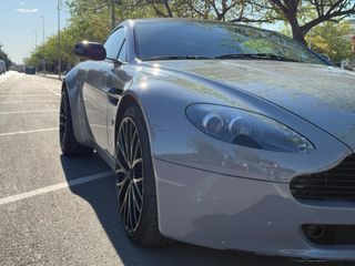 Aston Martin Vantage 2007