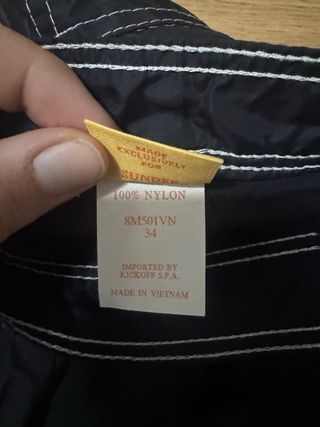 Bañador Sundek Negro Tiras Arcoíris