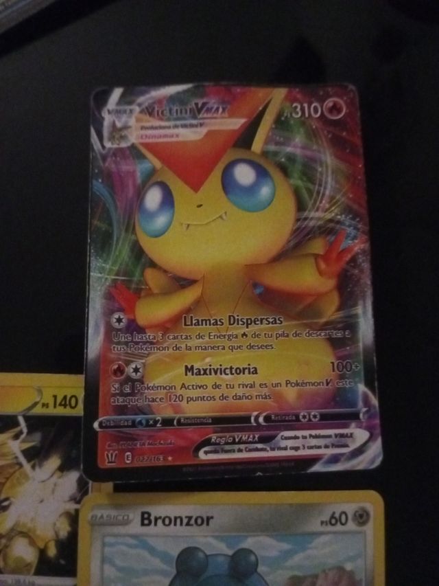 Carta Pokémon Victini VMAX 310 HP