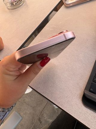 iPhone 15 Rosa 128GB 

