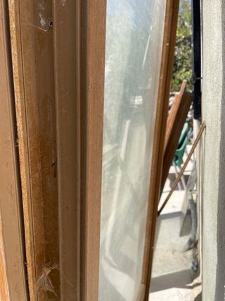 Ventana PVC color madera oscilobalente  
