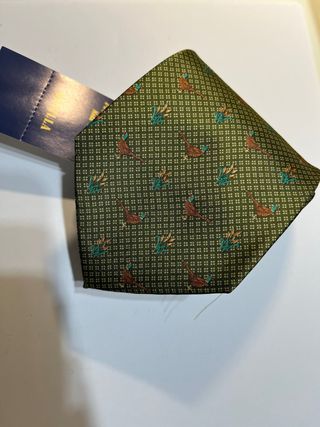 Corbata de seda verde de estampada