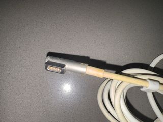 Cargador Macbook Pro Magsafe 60W Apple