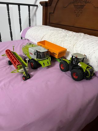 Lote Siku 1/32: Tractor, Cosechadora y Remolque