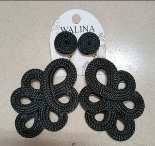 Pendientes negros