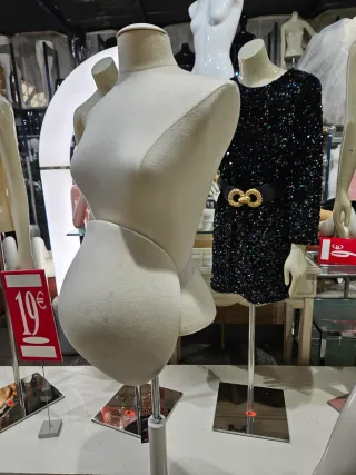 Barriga de embarazada para maniquí y  modista.