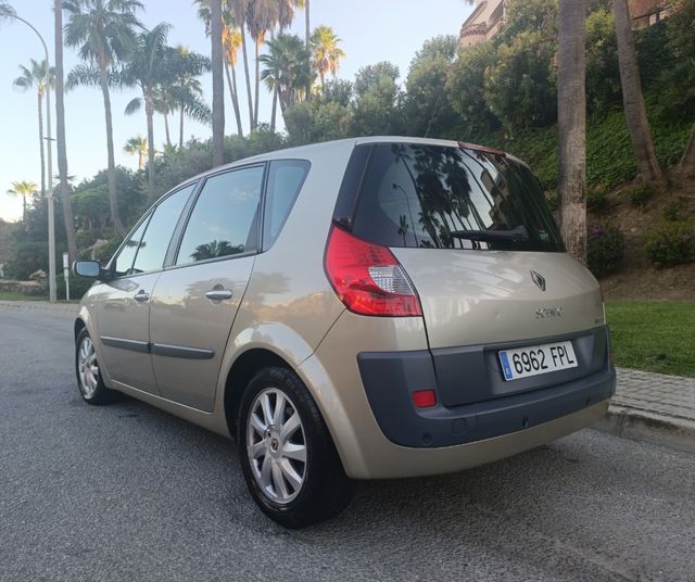 Renault Scenic Automático