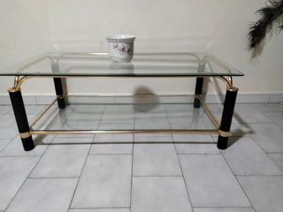 Mesa de centro cristal y metal dorado