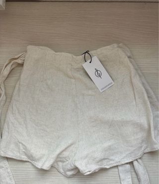 Falda pantalón Stradivarius beige T.32