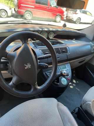 Peugeot 807 2005