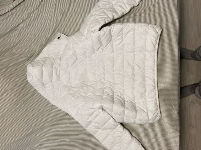 Abrigo Bershka Blanco Talla M