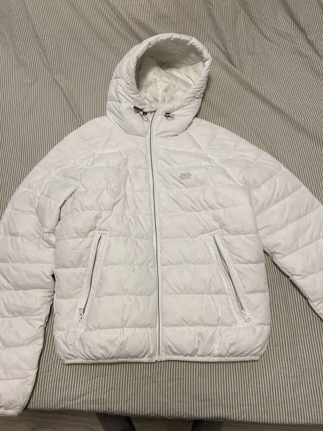 Abrigo Bershka Blanco Talla M