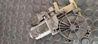 Motor elevalunas delantero derecho 128000472 (AG)
