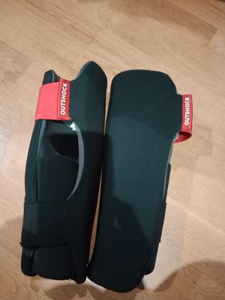 Espinilleras Outshock Negras