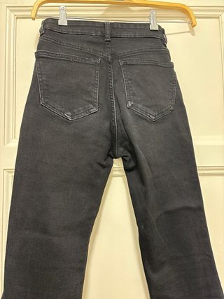 Pantalón vaquero negro Zara flare