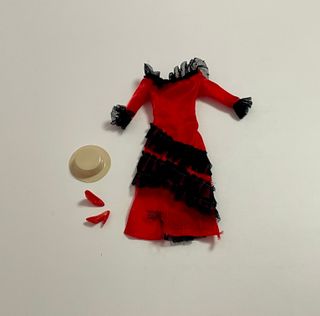 Vestido flamenco para muñeca tipo Barbie