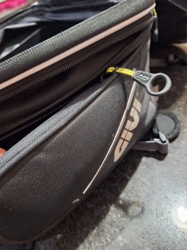 Bolso de Tanque GIVI para Moto