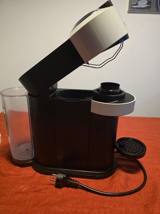 Cafetera De'Longhi Vertuo Next