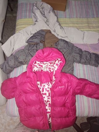 Confezione di cappotti nelle taglie 24 e 36