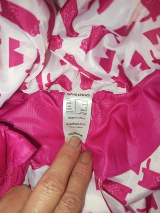 Confezione di cappotti nelle taglie 24 e 36