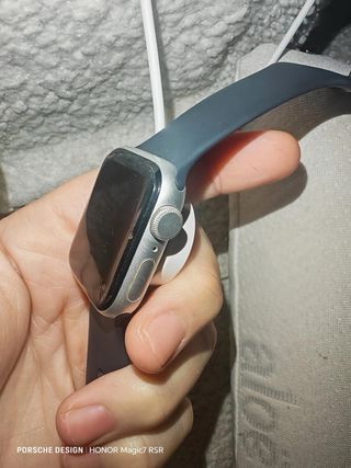 Apple Watch SE 40mm GPS + Apple Care