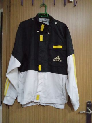 Chaqueta Adidas Negra y Blanca