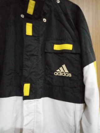 Chaqueta Adidas Negra y Blanca