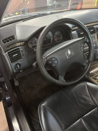 Mercedes-Benz Clase E 2001