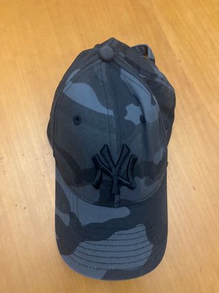 Cappello New Era Camouflage Grigio Nero