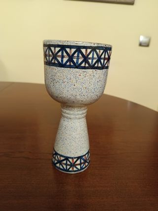 Copa de cerámica decorada